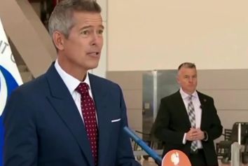 وزیر حمل‌ونقل آمریکا: با دمپایی و لباس خواب وارد هواپیما نشوید