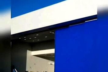 12 روز ، 70 نفر ، 200 گالن رنگ برای یک Dreamliner 