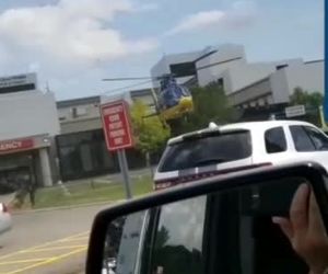 چرخش پره‌ها با نرخ باز و بسته شدن شاتر دوربین مطابقت دارد که باعث شده هلیکوپتر شناور به نظر برسد.
