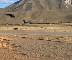 فیلم برداری از پرواز هواپیما توسط هلیکوپتر 