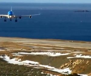 فرود ایرباس A340 در شرایط باد جانبی