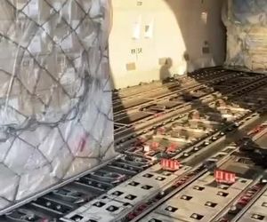 بارگیری بویینگ ۷۴۷ کارگو 