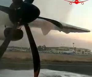 انجام عملیات یخ زدایی از هواپیمای ATR ایران ایر