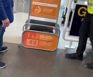 تلاش خنده‌دار برای بردن چمدان بزرگ داخل پرواز ایزی‌جت
