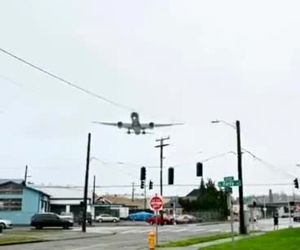 تصاویری از فرود بویینگ 777x از زاویه‌ای متفاوت