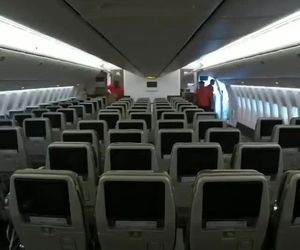 فلای سوییس هم یک بویینگ ۷۷۷ مسافربری را به هواپیمای ترابری تبدیل کرد