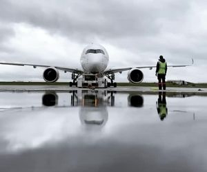 فیلم برداری از ایرباس A350 ایرفرانس در فرودگاه شارل دو گل پاریس با استفاده از آب 