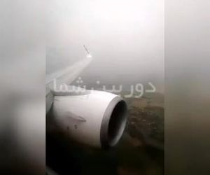 تقرب و فرود در فرودگاه بروکسل بلژیک از نمای موتور ۷۳۷ رایان‌ایر