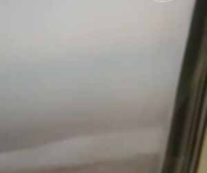 نمایی از خالی کردن مخازن سوخت پرواز شماره ۱۱۴ هواپیمایی ماهان به دلیل بازگشت به فرودگاه امام خمینی از میانه مسیر استانبول