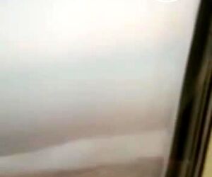 نمایی از خالی کردن مخازن سوخت پرواز شماره ۱۱۴ هواپیمایی ماهان به دلیل بازگشت به فرودگاه امام خمینی از میانه مسیر استانبول