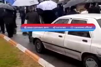 تجمع جمعی از بازنشستگان شرکت هواپیمایی ایران ایر در اعتراض به عدم اجرای قانون همسان سازی حقوق، مقابل ساختمان مرکزی هما در روز جهانی هواپیمایی کشوری