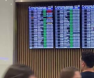 نگرانى مسافران ایرانى در فرودگاه استانبول از عدم اطلاع‌رسانی درست از انجام پروازهایشان به ایران