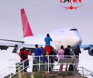 حرکت آهسته بویینگ ۷۴۷ که حقیقتا یکی از زیباترین هواپیماهاست