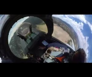 پرواز با جنگنده از نمای کاکپیت