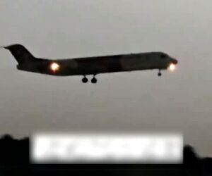 انصراف لحظه آخری خلبان فوکر ۱۰۰ از فرود در فرودگاه مهرآباد  