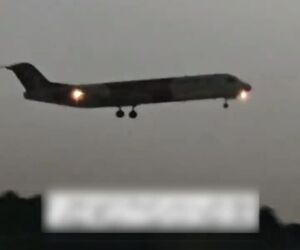 انصراف لحظه آخری خلبان فوکر ۱۰۰ از فرود در فرودگاه مهرآباد  