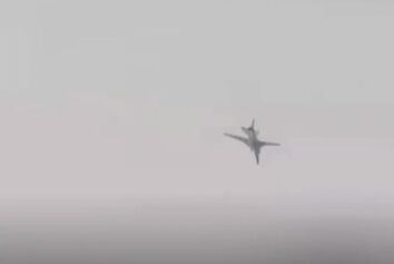 لحظه سقوط بمب‌افکن Tu-22M3 روسیه در منطقه ایرکوتسک