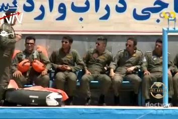 دوره آموزشی خلبانان نیروی هوایی ایران برای بقا و نجات در آب