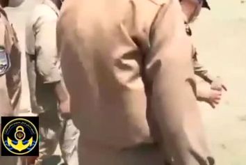 تقدیر ویژه از درجه دار ارتش در جریان برگزاری رزمایش ذوالفقار ۹۹