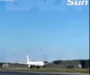 فرود اضطراری پرواز لندن–پکن در سیبری