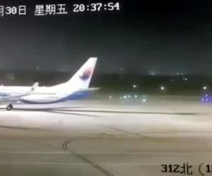 ویدیویی از جابجایی بویینگ ۷۳۷ توسط باد 
