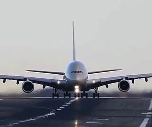 تیک آف بزرگترین هواپیمای مسافربری جهان از فرودگاه سیدنی 