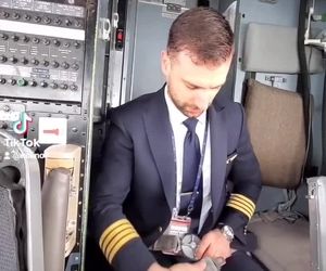 نحوه استفاده از جامپ سیت کاکپیت