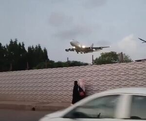 بویینگ ۷۴۷ در فاینال فرودگاه بمبئی
