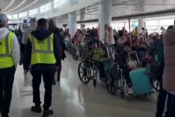 سوءاستفاده مسافران هندی از ویلچرهای فرودگاهی