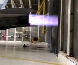 تست موتور F/A18