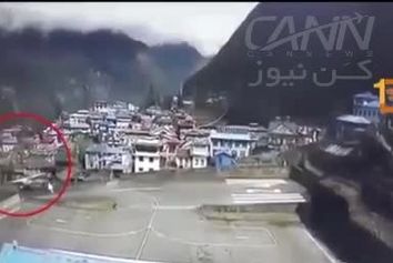 برخورد هواپیمای سبک با هلیکوپتر پارک شده در نپال 