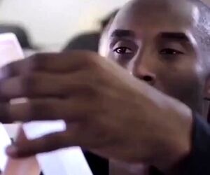 ‌تبلیغ ترکیش ایرلاین با حضور لیونل مسی و ‎کوبی برایانت.