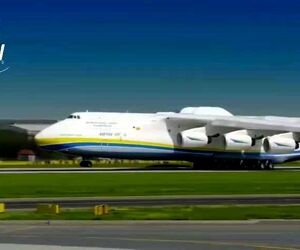  فرود اسلومشون AN-225 غول‌آسا در فرودگاه پراگ