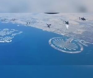 تصاویری از فلرپراکنی بر فراز دبی