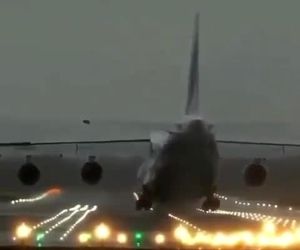 فرود آنتونف ۱۲۴ روی چرخ دماغه 
