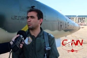 مصاحبه خلبان هواپیمای صاعقه در نمایشگاه هوایی کیش