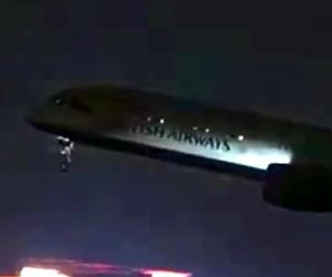 لحظه سقوط چرخ هواپیمای ایرباس، هنگام برخاستن از فرودگاه