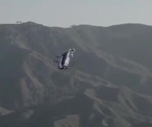 مانورهای هیجان انگیز هلیکوپتر BO105 