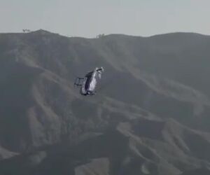مانورهای هیجان انگیز هلیکوپتر BO105 