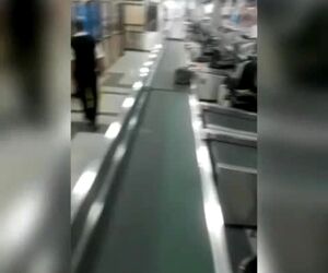 فیلمی از ضد‌عفونی کردن فرودگاه اصفهان