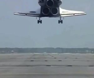 تقرب و فرود شاتل
