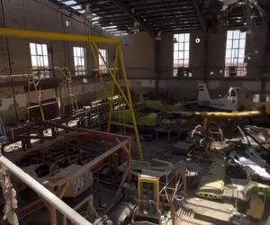 خسارات شدید فرودگاه آزادی و آشیانه هواپیماهای فوق سبک پس از حملات اخیر
