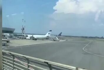 ایرباس A330 شرکت هواپیمایی جمهوری اسلامی ایران؛ هما در فرودگاه لئوناردو داوینچی شهر رم