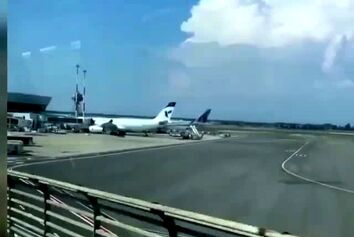 ایرباس A330 شرکت هواپیمایی جمهوری اسلامی ایران؛ هما در فرودگاه لئوناردو داوینچی شهر رم