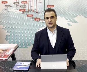 هواپیمایی آتا ۱۳ ساله شد