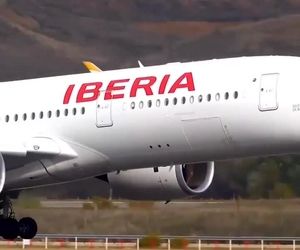 فرود ایرباس A350 XWB در مادرید