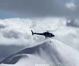 فرودهلیکوپتر در نوک قله