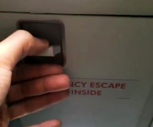 خروجی اضطراری خلبانان دریم‌لاینر 