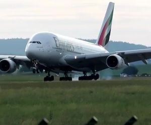 فرود زیبا و نرم سوپرجامبو از نمایی دیدنی 