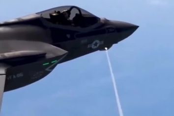  لحظه‌ای نادر؛ فالکون ۹ و F-35C در یک قاب